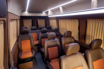 Пассажирский Mercedes Sprinter. Переоборудование из грузового фургона